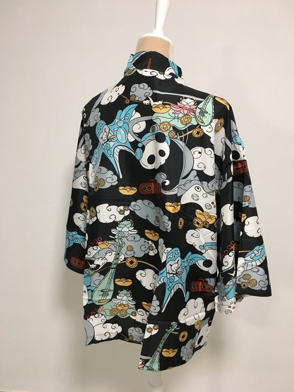 Kimono-Jacke bunt mit Pandas und anderen Motiven