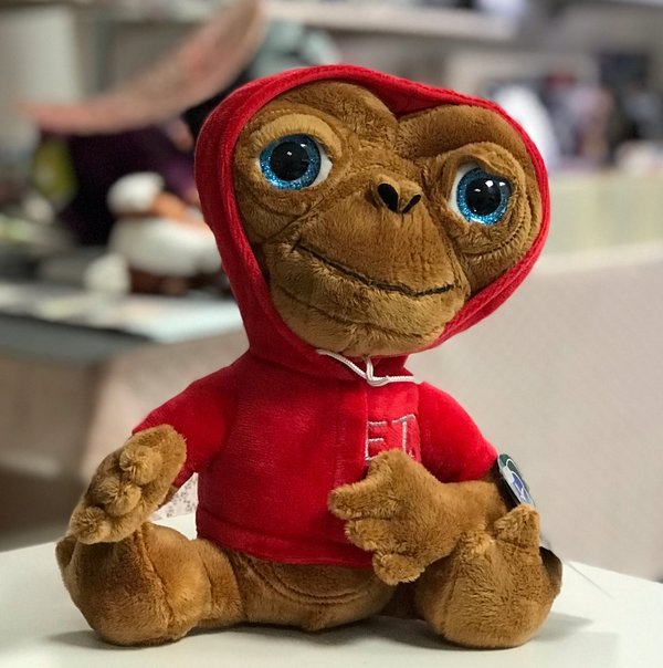 E.T. Der Außerirdische Plüschfigur mit Sweater ca. 30 cm